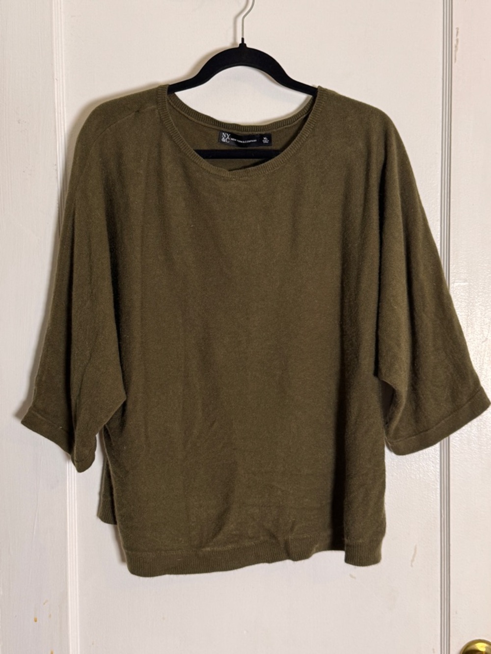 New York & Company Olive Crew Neck Pullover short sleeve sweater shirt